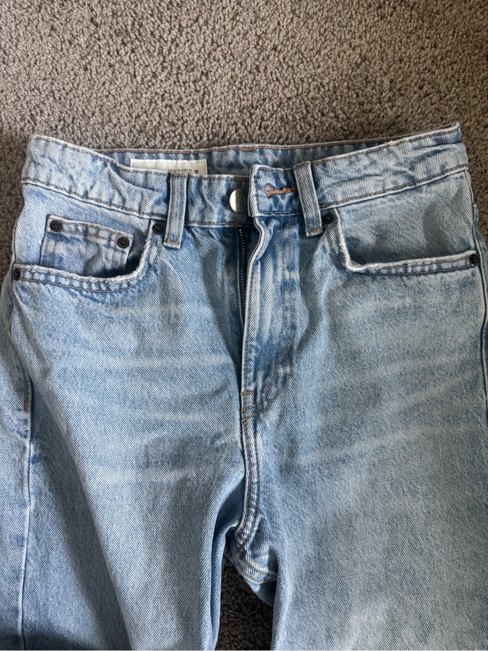 Zara  Light Wash Relaxed Jeans - Pale Blue